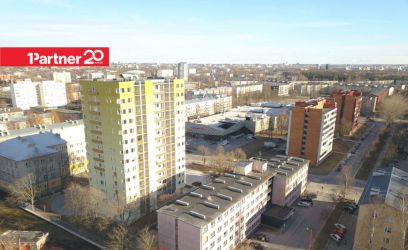 Image of Hea investeeringuks. Kindel parkimiskoht hoovis.