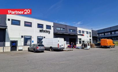 Image of Logistiliselt heas asukohas stock-office pinnad!