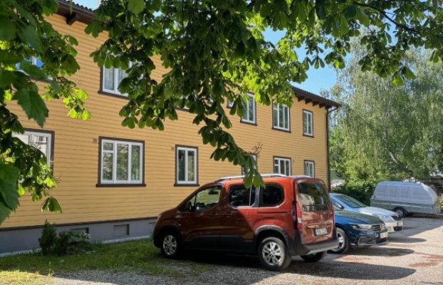 Image 22 of 25