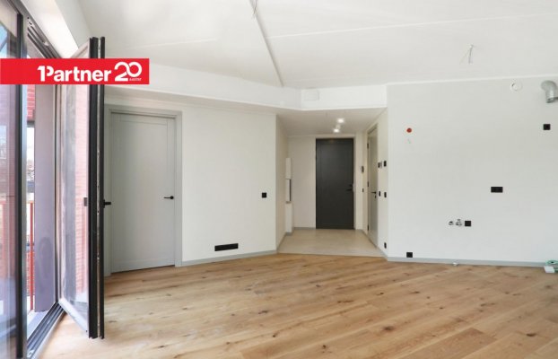 Image 10 of 23