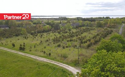 Pilte Ehitusõigusega kadakane kinnistu 800m merest