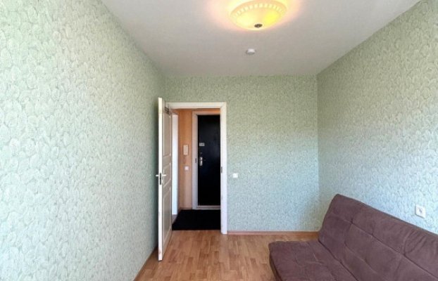 Image 10 of 20