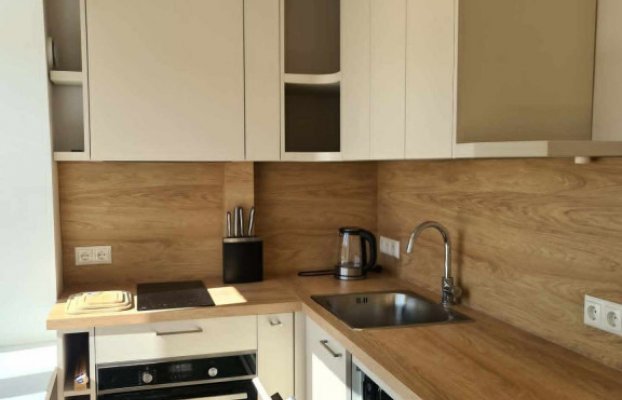 Image 2 of 15